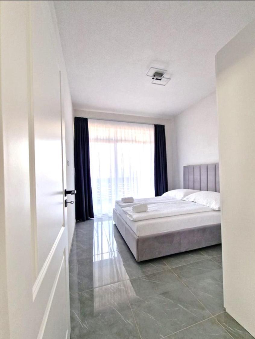 Bb Residence Arad Bagian luar foto