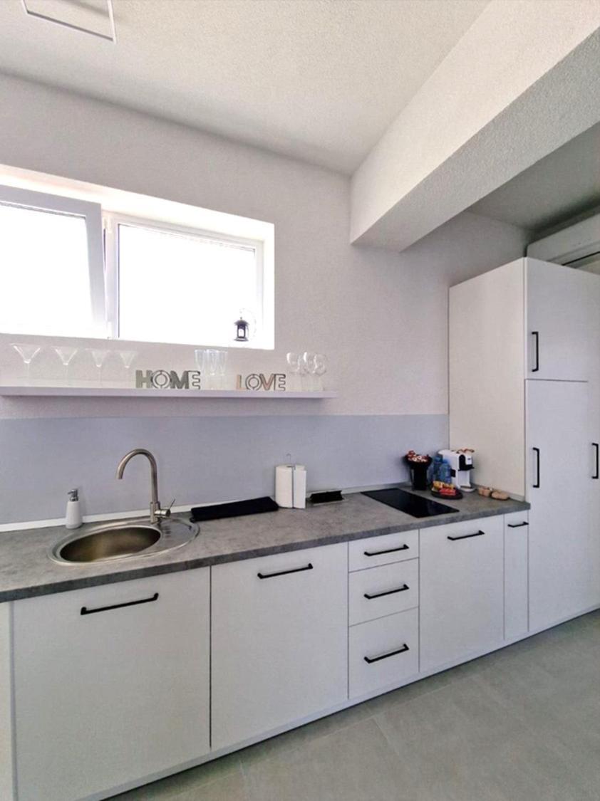 Bb Residence Arad Bagian luar foto